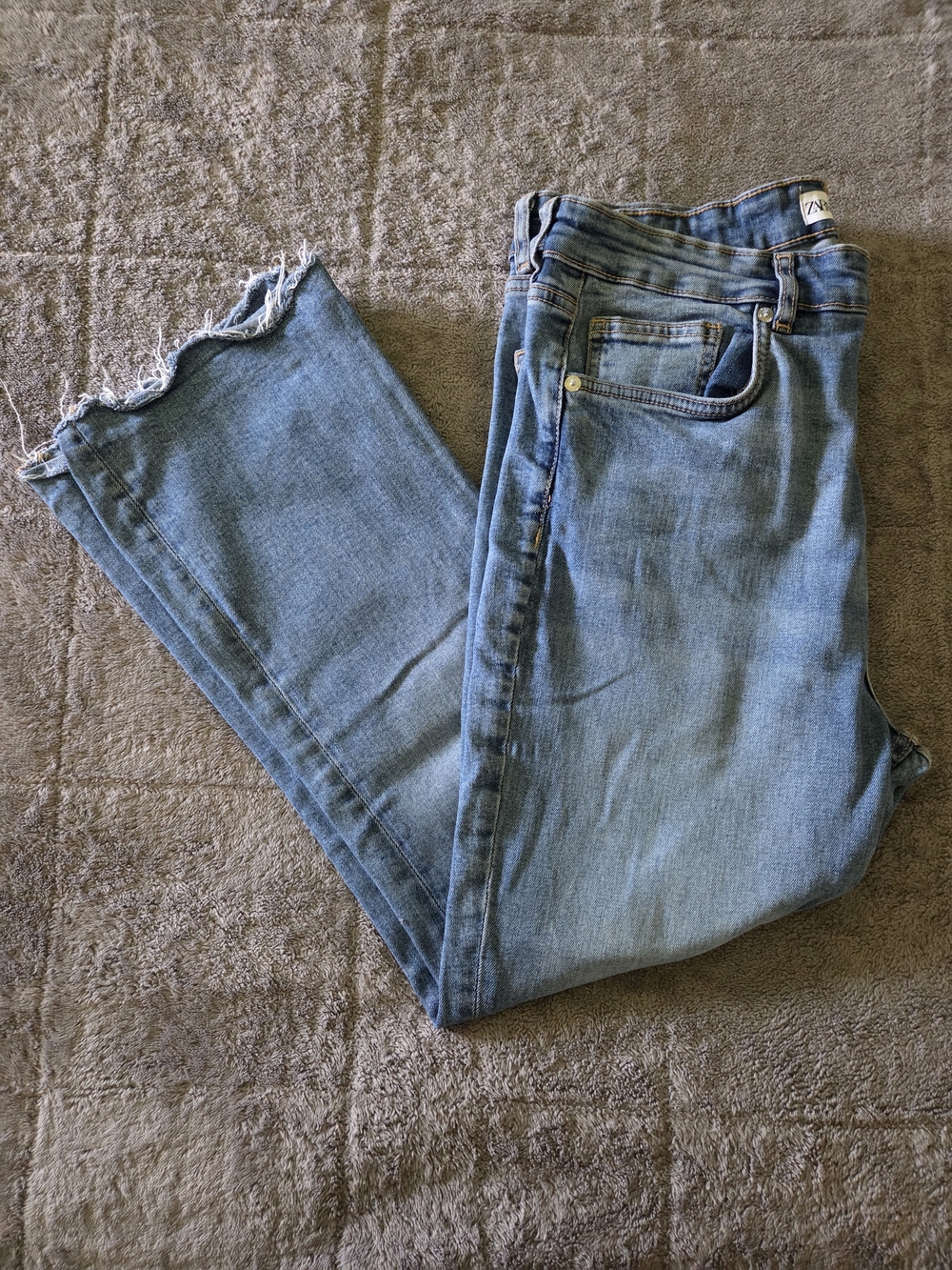 Zara Light Blue Women's Straight Leg Jeans